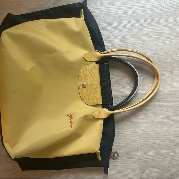 Longchamp Large Black Foldable Le Pliage Tote with Top Handles - Picture 12 of 12